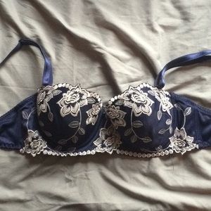 34B bra